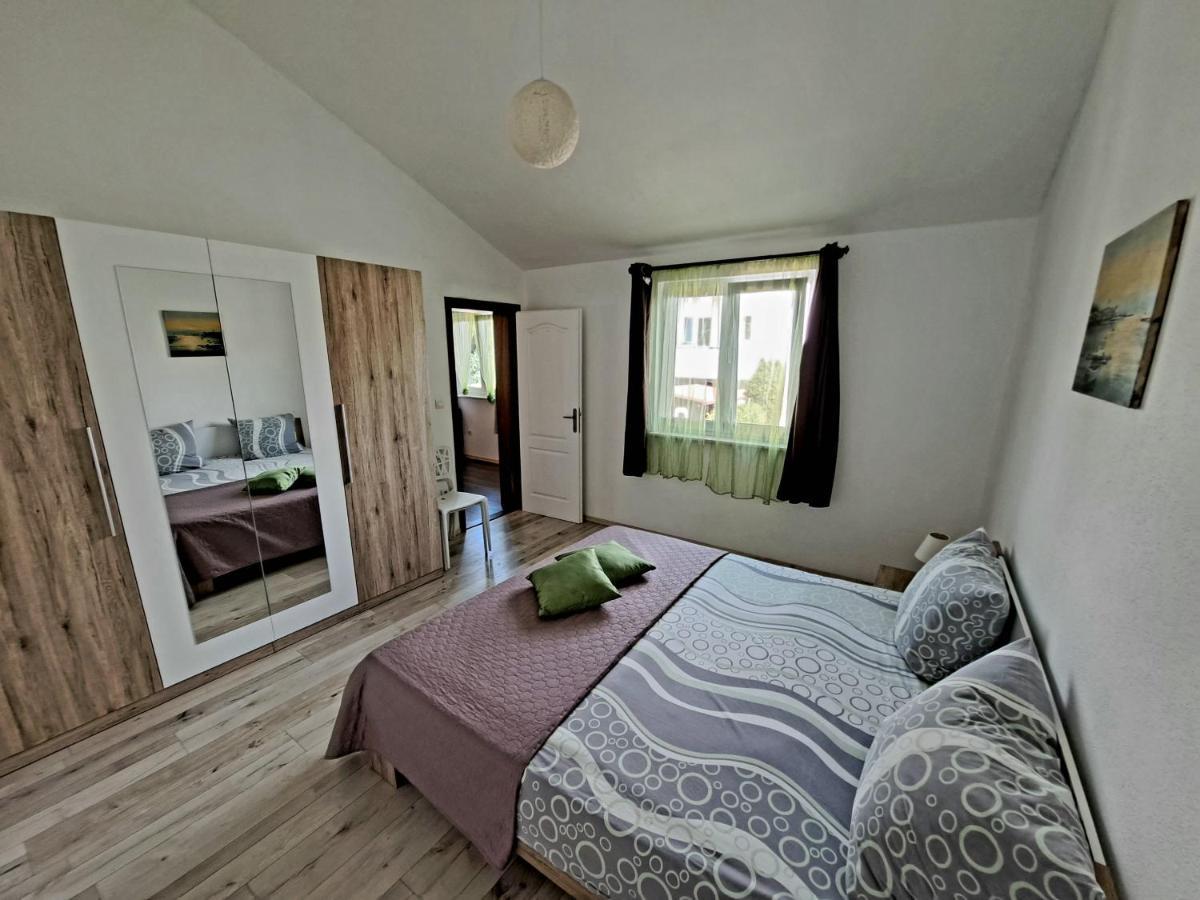 Apartment Oaza Mira Tribalj Zewnętrze zdjęcie