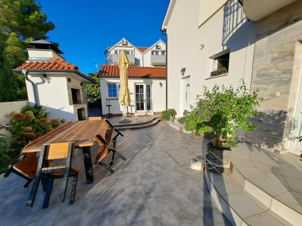 Apartment Oaza Mira Tribalj Zewnętrze zdjęcie